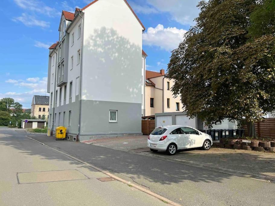 Stilvolle Ferienwohnung Mit Stellplatz Wlan Free Netflix Naehe Bahnhof 茨维考 外观 照片